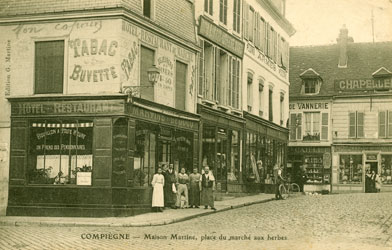 Chez Martine Marché aux Herbes Compiègne