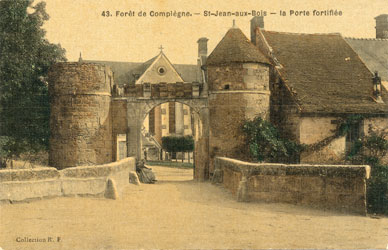 La Porte Fortifiée Saint-Jean aux Bois