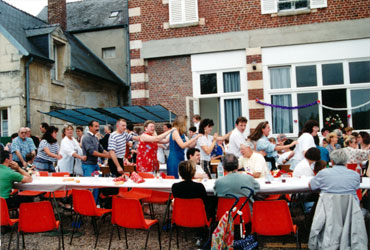 La danse de la chenille Vieux-Moulin 1996